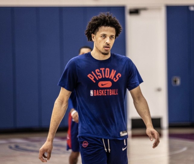 边路对抗 边路对抗